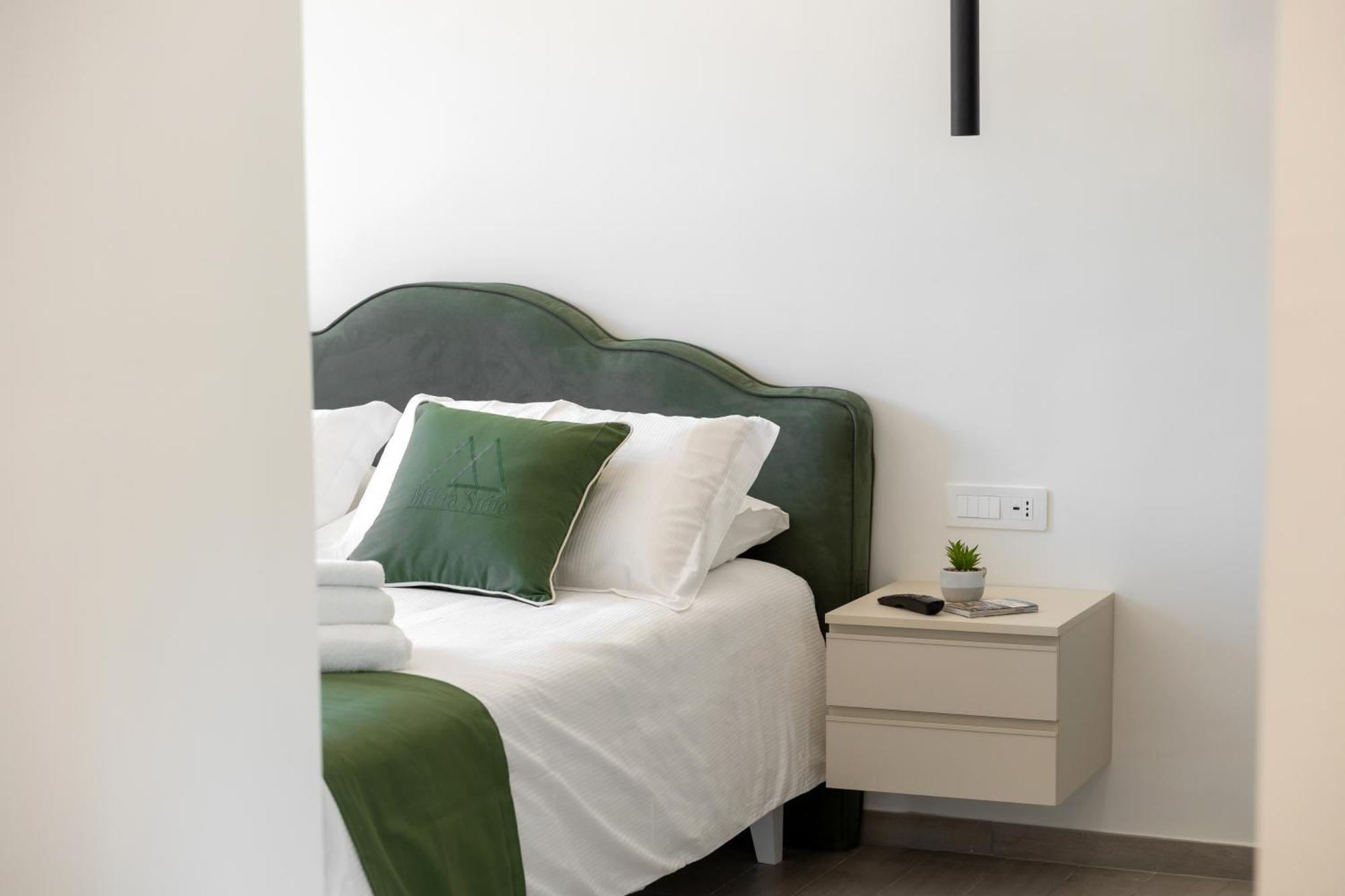 Mifra Suites Sorrente Extérieur photo