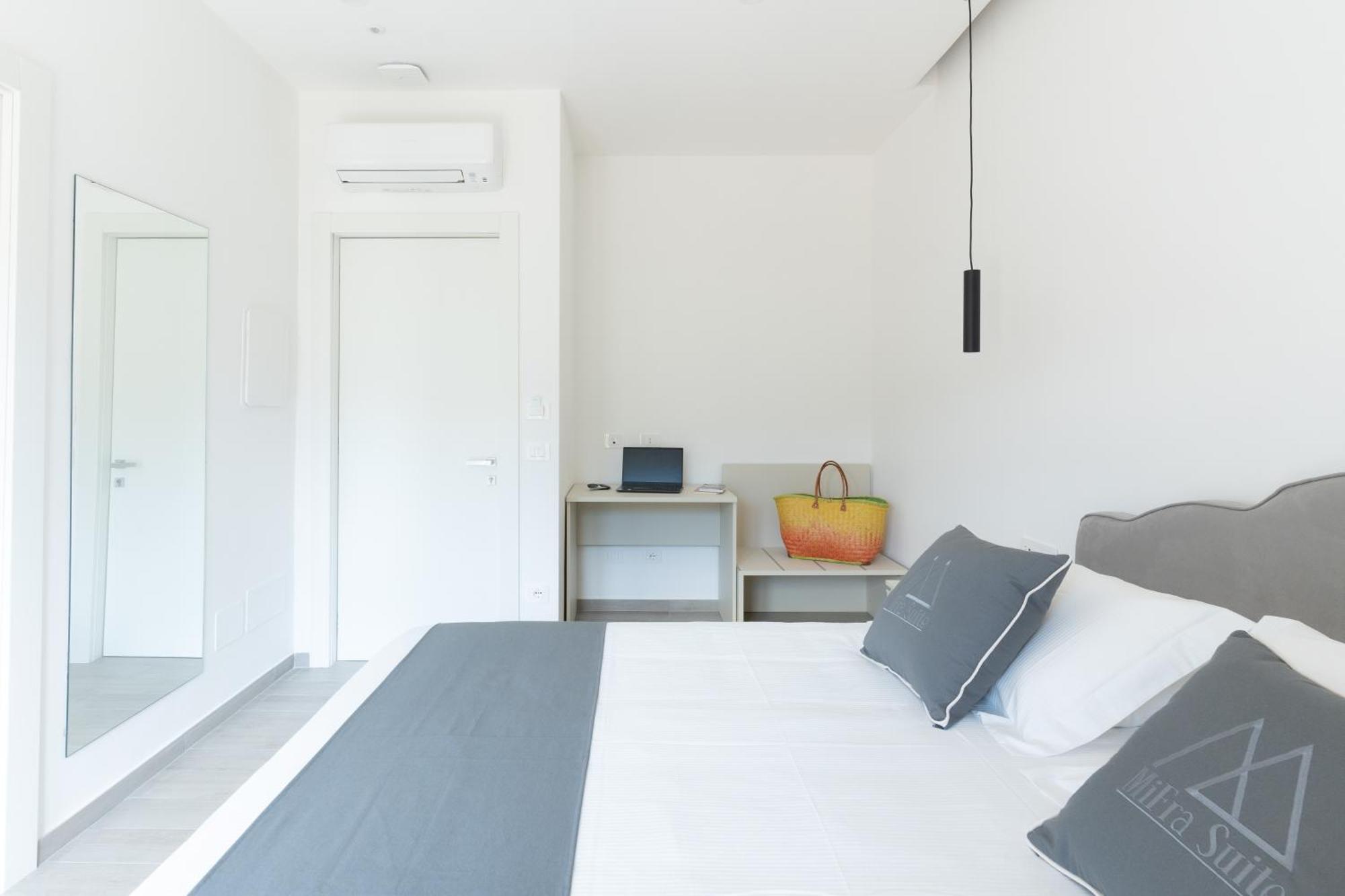 Mifra Suites Sorrente Extérieur photo