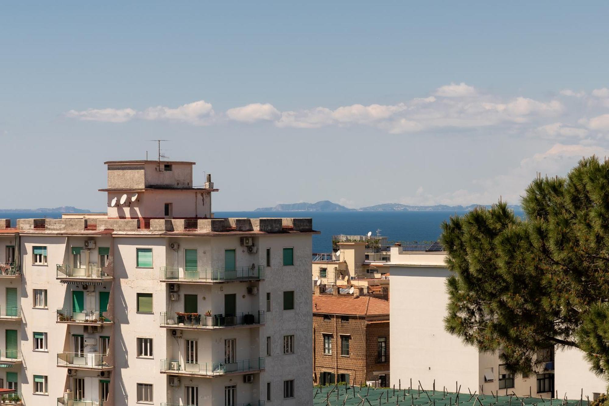 Mifra Suites Sorrente Extérieur photo
